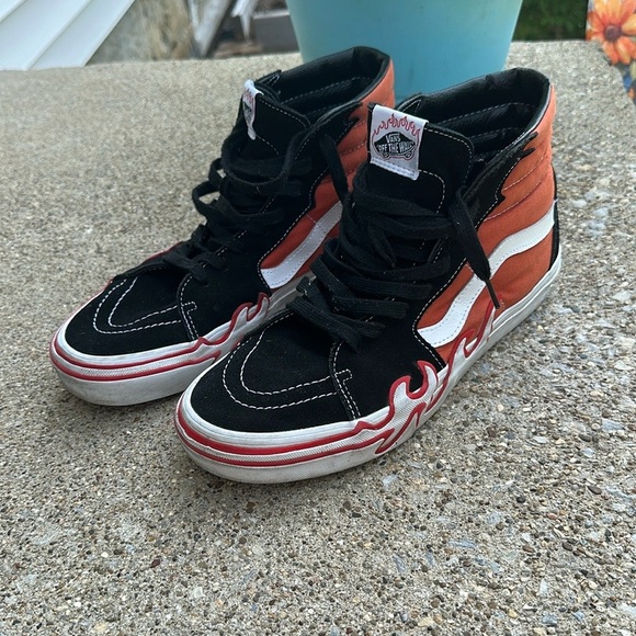 Vans high tops with flames men’s size 10.5 - Picture 1 of 8
